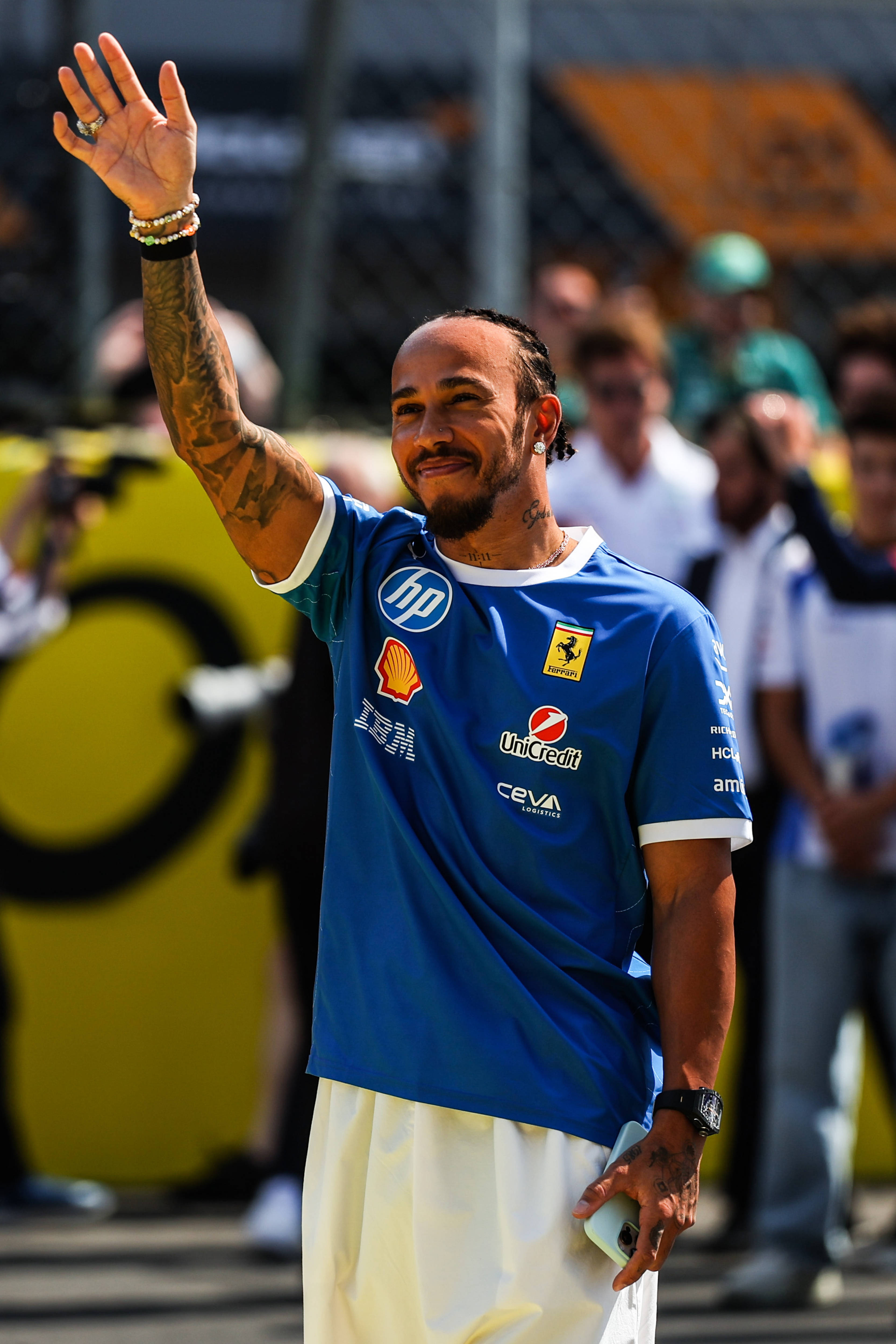 开云体育世界杯-威廉姆斯鏖战红牛车队，汉密尔顿刷新纪录